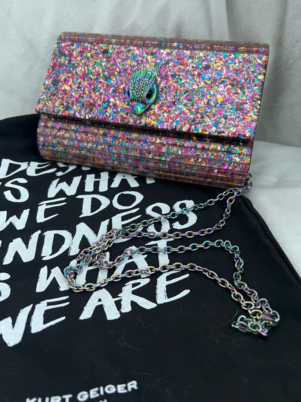 Kurt Geiger Multicolor Sequin Clutch with Iridescent Beetle Clasp - Picture 3 of 3